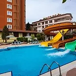 Aparthotel Moonflower Aparts &