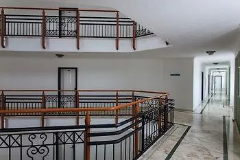 Moonflower Aparts & 4*