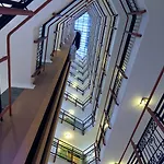 Апарт-готель Moonflower Aparts & 4*